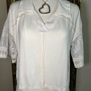 POL Floral Lace V Neck Top size Small NWT